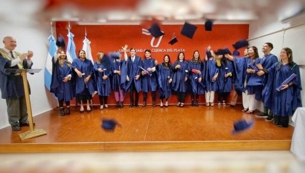 La Sede Goya de la Universidad de la Cuenca del Plata celebra nuevos graduados 🎓